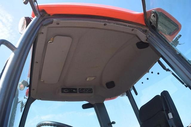 Image of Kubota M9540 equipment image 4