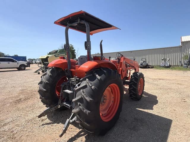 Image of Kubota M9540 equipment image 4