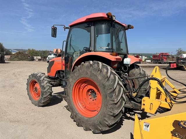 Image of Kubota M9540 equipment image 3