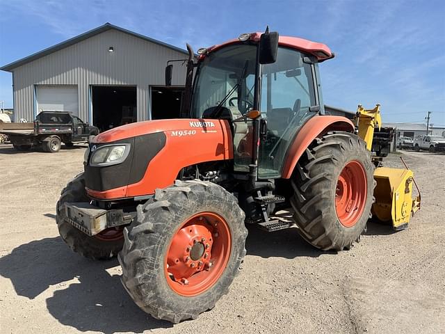 Image of Kubota M9540 equipment image 1