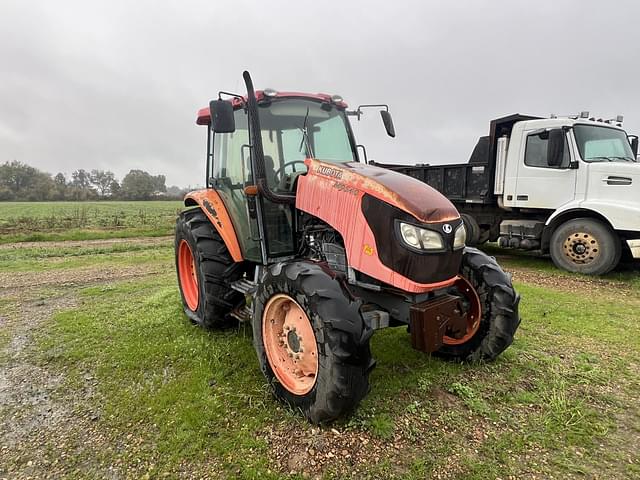 Image of Kubota M9540 equipment image 1