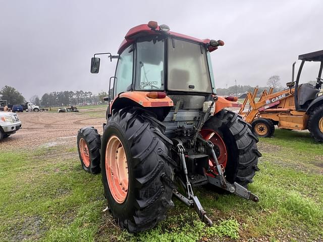 Image of Kubota M9540 equipment image 3