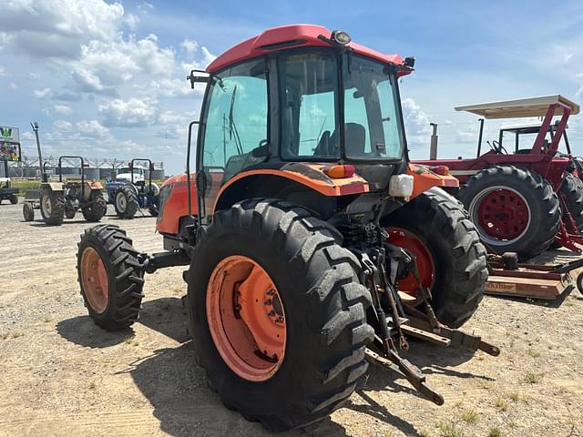 Image of Kubota M9540 equipment image 3