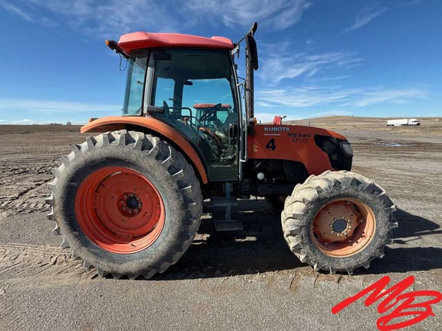 Image of Kubota M9540 equipment image 1