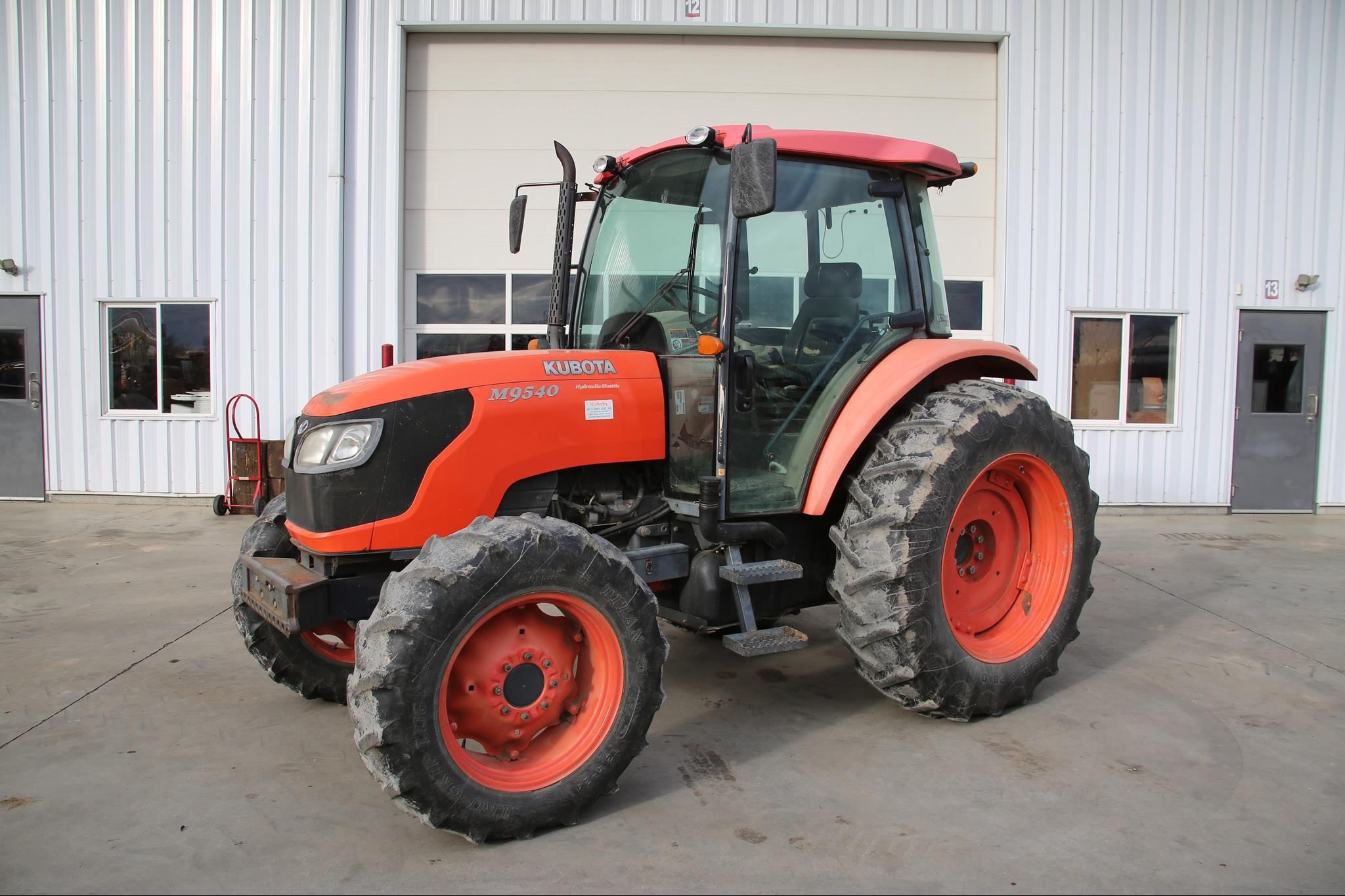 Main image Kubota M9540D