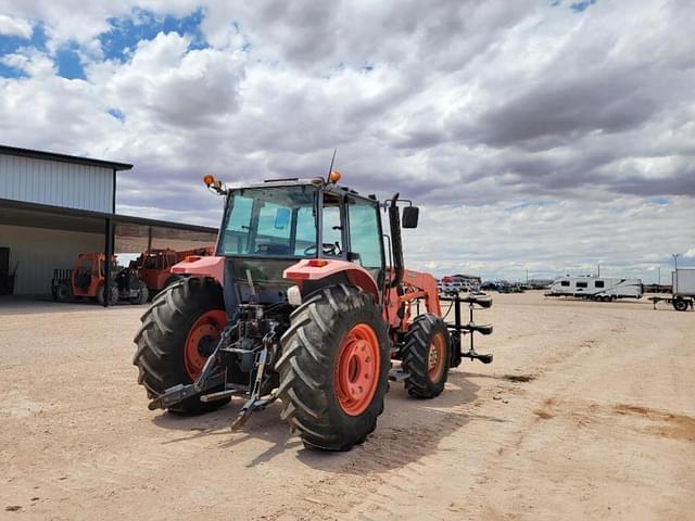 Image of Kubota M96S equipment image 4