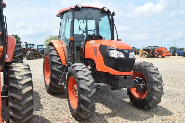 Image of Kubota M9960 equipment image 3