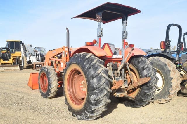 Image of Kubota M9960 equipment image 2