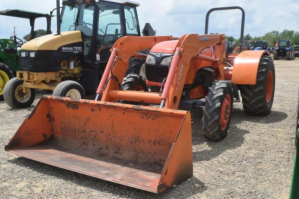 Image of Kubota M9960 Primary image