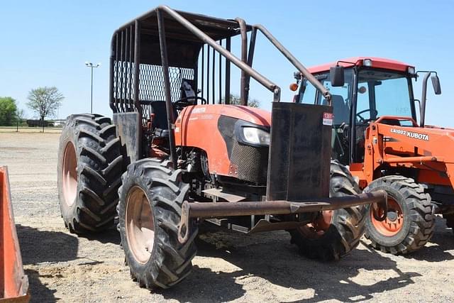 Image of Kubota M9960 equipment image 3
