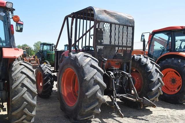 Image of Kubota M9960 equipment image 1