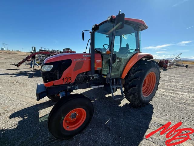 Image of Kubota M9960 equipment image 1