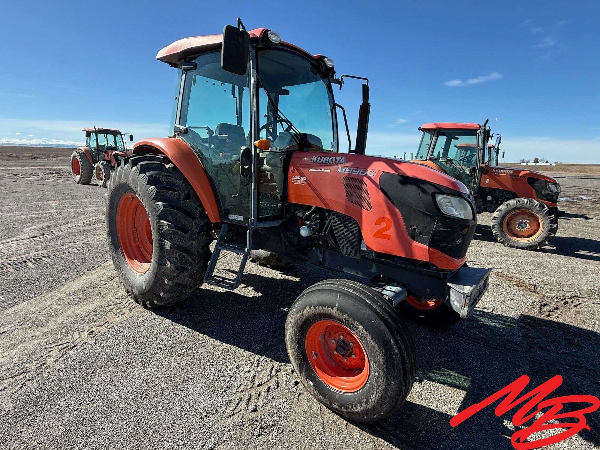 Kubota M9960 Equipment Image0