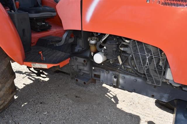 Image of Kubota M9960 equipment image 2