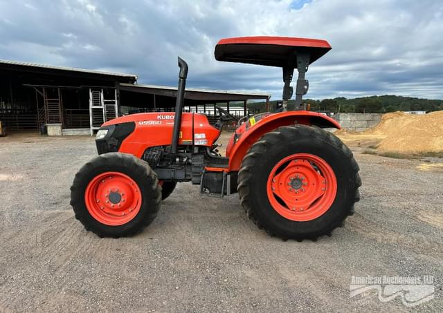 Image of Kubota M9960D equipment image 1