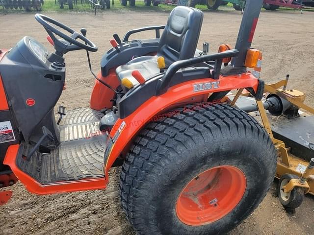 Image of Kubota B3200 equipment image 3