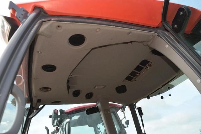 Image of Kubota MX6000 equipment image 4