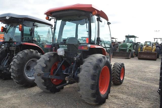 Image of Kubota MX6000 equipment image 2