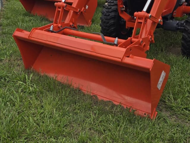 Image of Kubota MX5400 equipment image 4