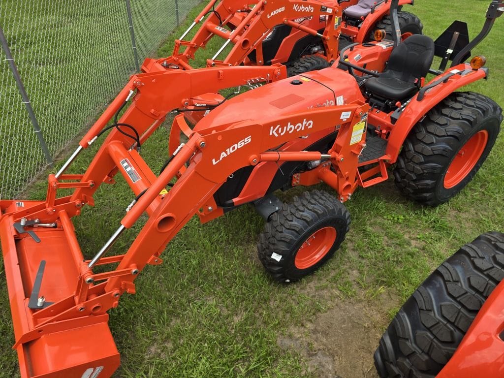 2026 Kubota MX5400 Equipment Image0