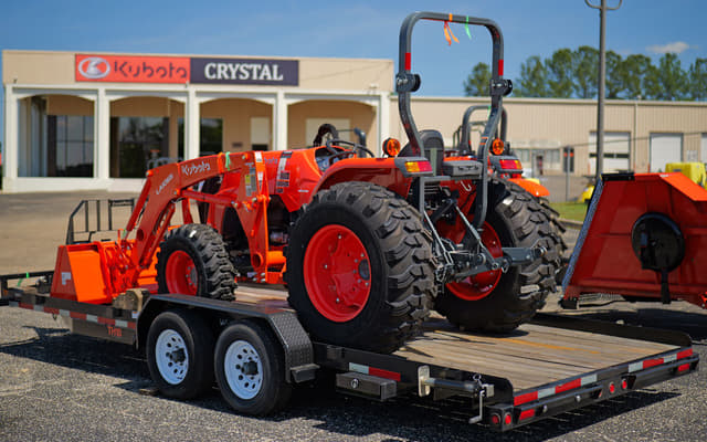 Image of Kubota MX6000 equipment image 3