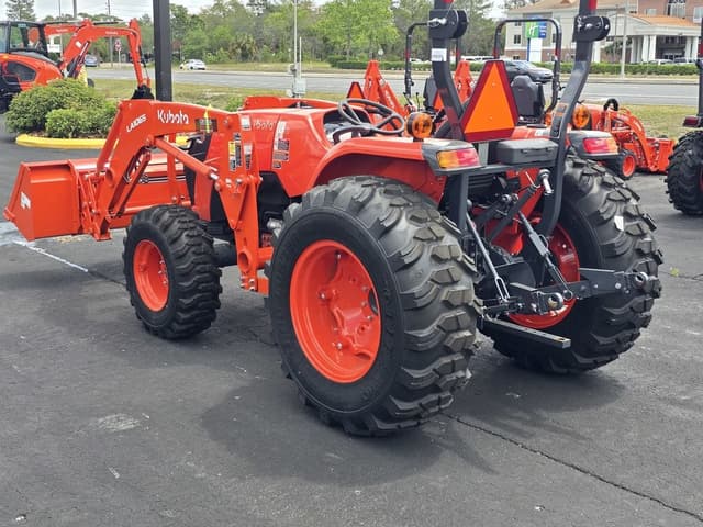 Image of Kubota MX6000 equipment image 2