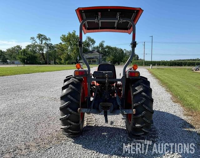 Image of Kubota MX4700 equipment image 3