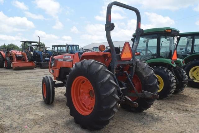 Image of Kubota MX5000 equipment image 1