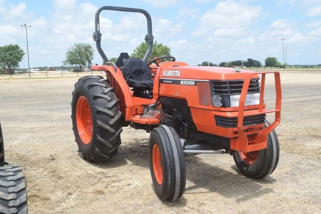 Image of Kubota MX5000 equipment image 3