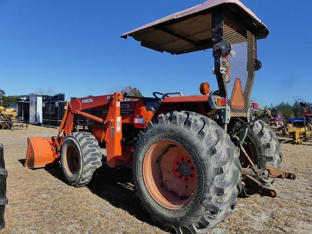 Image of Kubota MX5000 equipment image 3