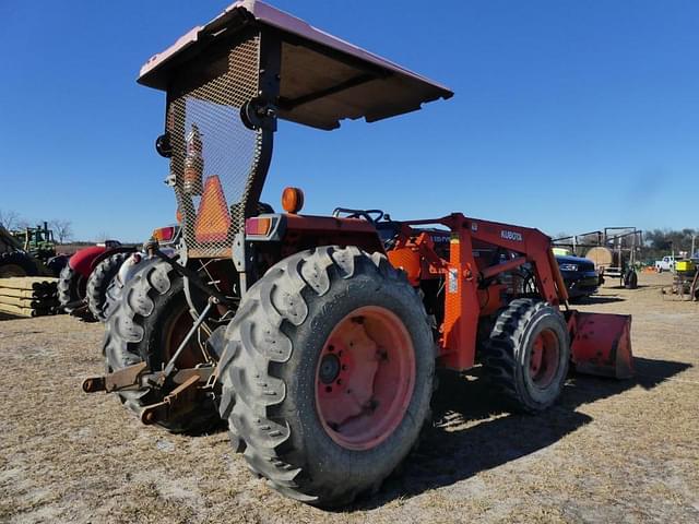 Image of Kubota MX5000 equipment image 2