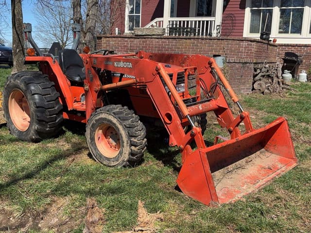 Image of Kubota MX5000 equipment image 3