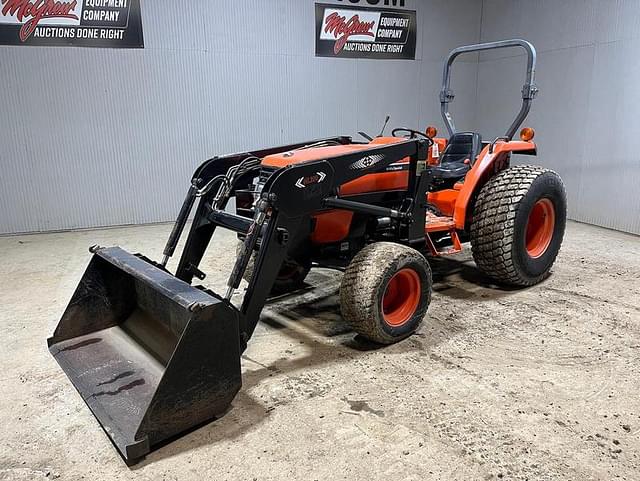 Image of Kubota MX5000 equipment image 1