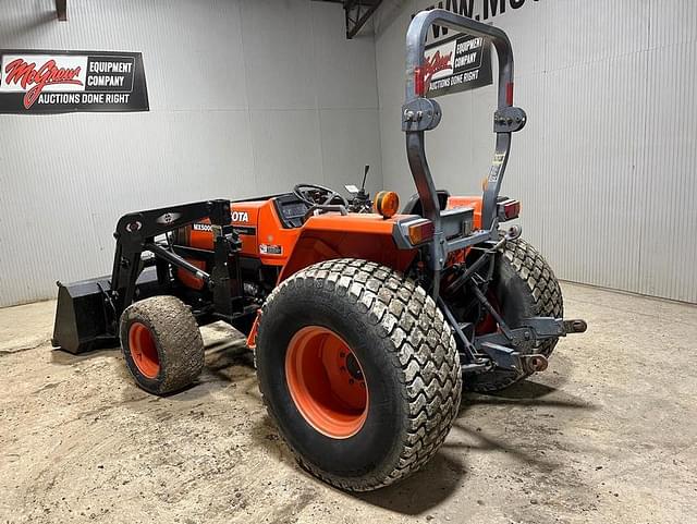 Image of Kubota MX5000 equipment image 3