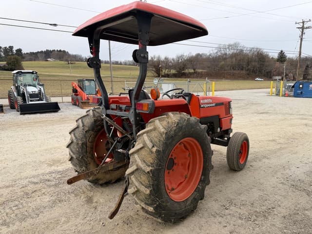 Image of Kubota MX5000SU equipment image 4