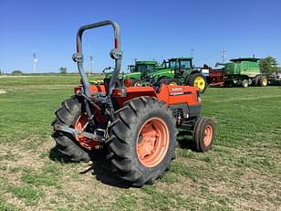 Main image Kubota MX5000SU 7