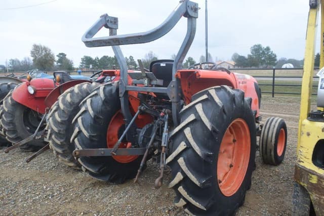 Image of Kubota MX5100 equipment image 2