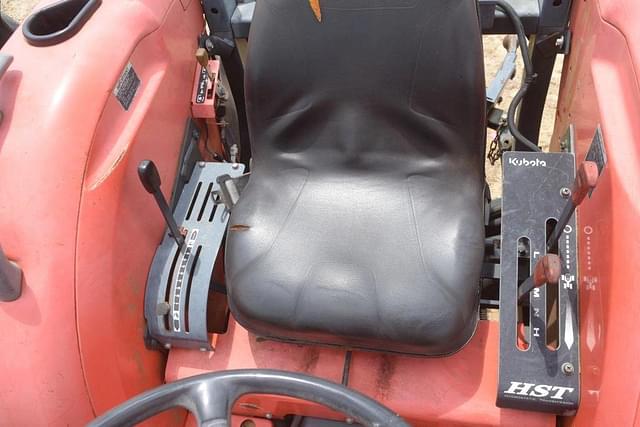 Image of Kubota MX5100 equipment image 4