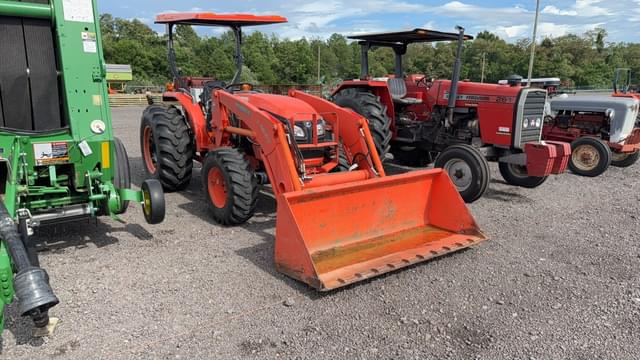 Image of Kubota MX5100 equipment image 2