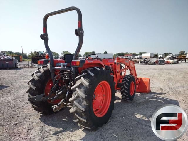 Image of Kubota MX5100 equipment image 4