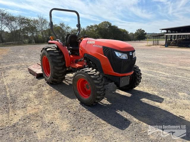 Image of Kubota MX5200D equipment image 3
