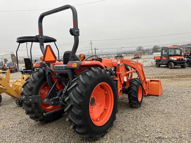 Image of Kubota MX5200 equipment image 2