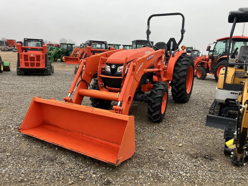 Image of Kubota MX5200 Primary image