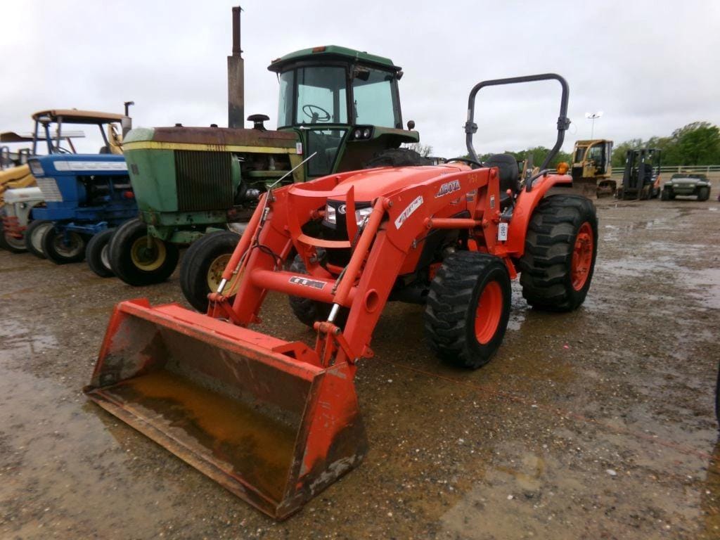 Main image Kubota MX5200