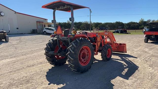 Image of Kubota MX5200 equipment image 4