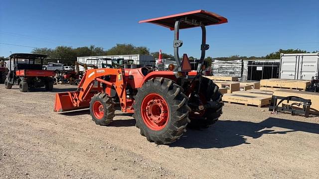 Image of Kubota MX5200 equipment image 2