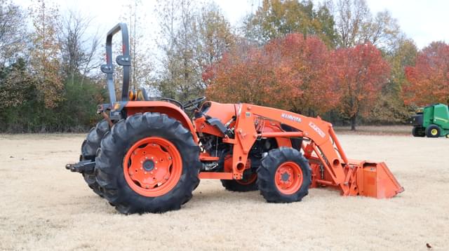 Image of Kubota MX5200D equipment image 4