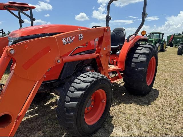 Image of Kubota MX5200D equipment image 2