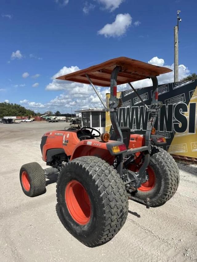 Image of Kubota MX5200D equipment image 1