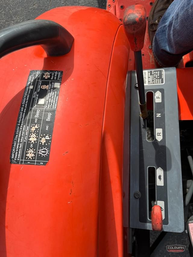 Image of Kubota MX5200 equipment image 4